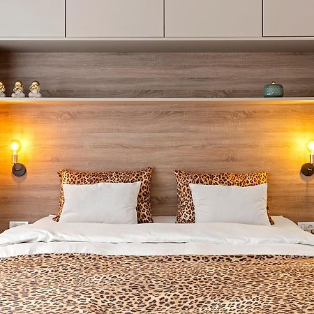 Angelo Bello Luxury Suite City Center By Sattal 布加勒斯特 外观 照片