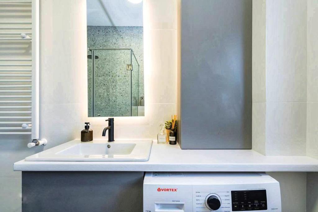 Angelo Bello Luxury Suite City Center By Sattal 布加勒斯特 外观 照片
